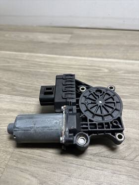 0130821948 Jaguar 2002-2008 X-type Right Rear Window Motor Oem 0130821948 Jaguar 2002-2008 X-type Right Rear Window Motor Oem