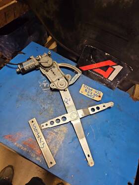 125-59513 Jaguar 98-03 Xj8 Left Front Door Window Regulator And Motor Assembly Electric Oem 125-59513 Jaguar 98-03 Xj8 Left Front Door Window Regulator And Motor Assembly Electric Oem