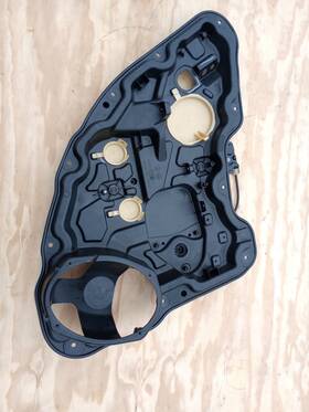 C27786106 Jeep Cherokee Rear Left Side Door Window Regulator And Carrier Oem 2014 - 2022 C27786106 Jeep Cherokee Rear Left Side Door Window Regulator And Carrier Oem 2014 - 2022