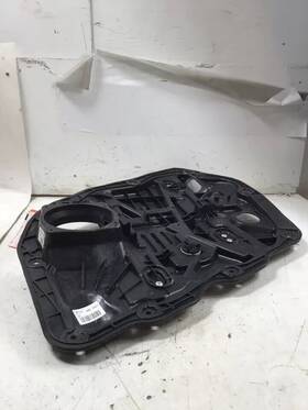 824812t010 Kia 2015 Optima Hybrid Front Right Passenger Side Regulator With Panel Trim ##