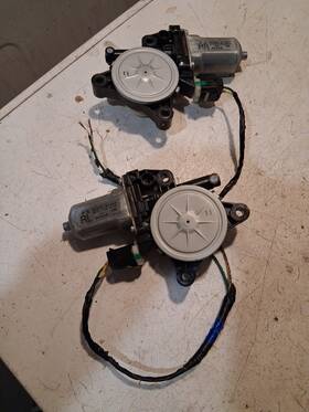 83450-82000 Kia 2014-2016 2015 Soul Rear Right And Left Denso Window Regulator Motors