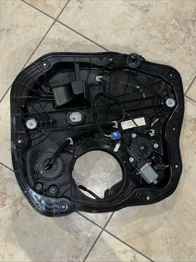 A7010 Kia 83471 14-18 Forte5 Forte Hatchback Rear Left Driver Side Door Window Regulator A7010 Kia 83471 14-18 Forte5 Forte Hatchback Rear Left Driver Side Door Window Regulator