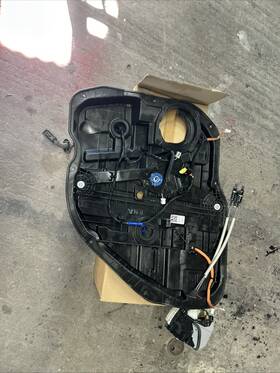 Aa037k0030 Kia 2020 - 2025 Telluride Front Left Door Regulator/speakers Oem