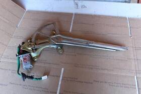 125-59353r Lexus 2000 Ls400 Right Passenger Front Door Window Regulator With Motor