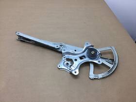 147b Lexus Es300 Front Right Passenger Door Window Regulator 2002 - 2006 O 147b Lexus Es300 Front Right Passenger Door Window Regulator 2002 - 2006 O