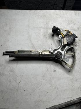 85720-30280 Lexus 98-05 Gs300 Gs430 Gs400 Front Left Door Window Regulator W Motor Oem