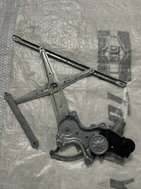 857200e101 Lexus 2016-2022 Rx350 Rx450h Rear Left Side Door Window Regulator And Motor Oem 857200e101 Lexus 2016-2022 Rx350 Rx450h Rear Left Side Door Window Regulator And Motor Oem