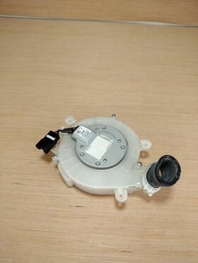 85860-33010 Lexus 2010-12 Hs250h Front Driver Seat Cushion Bottom Blower Fan Oem