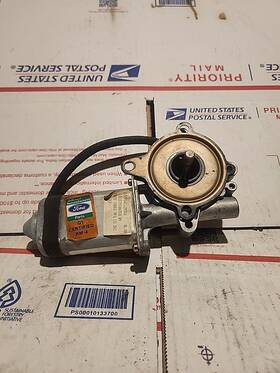 F2vy-5423395-ax Lincoln Ford Window Left Motoroem #