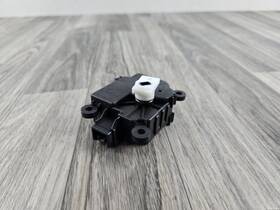 27732-f532a Mazda Cx-90 2025 Hvac Ac Heater Flap Servo Door Motor Actuator Oem 27732-f532a Mazda Cx-90 2025 Hvac Ac Heater Flap Servo Door Motor Actuator Oem