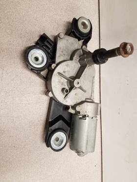 618-56221 Mazda Rear Wiper Motor Hatchback Fits 04-09 3 151238 618-56221 Mazda Rear Wiper Motor Hatchback Fits 04-09 3 151238