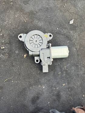 Gd558la Mazda 2013 - 2016 3 Rear Left Driver Side Window Motor Oem