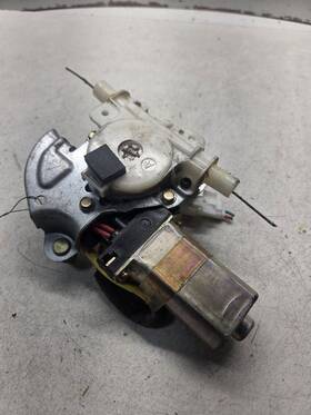 Lc625858xb Mazda Passenger Right Power Window Motor Front Fits 00-06 Mpv 1461422
