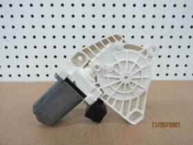 997461100 Mercedes 07 08 09 10 11 12 13 W221 S550 S600 S63 Rear Right Window Motor Oem