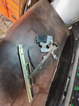 125-58378r Mercedes-benz 1967-1974 280 114 113 Pasanger Door Window Regulator 300d 300 D 125-58378r Mercedes-benz 1967-1974 280 114 113 Pasanger Door Window Regulator 300d 300 D