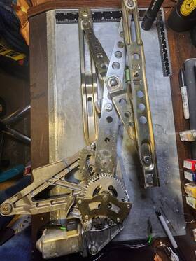 1267202646 Mercedes-benz Sec Left Window Regulator