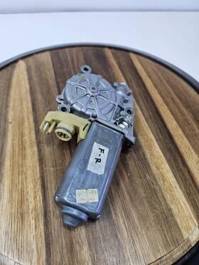 1407202846 Mercedes-benz 92-99 W140 S500 Front Right Passenger Side Door Window Regulator Motor