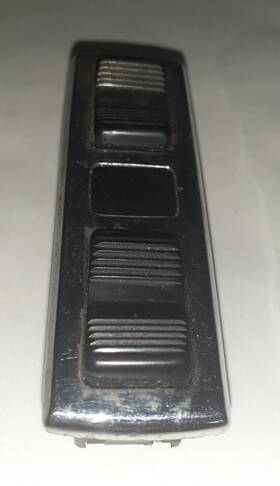 8122 Mercedes Benz Mercedes-benz R107 W116 W123 W114 Right Passenger Side Power Window Controls