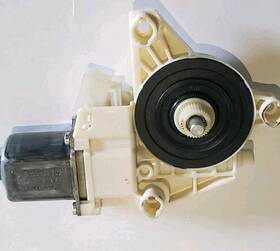 A0130822503 Mercedes-benz 08-14 W212 E350 Front Left Door Window Regulator Motor 0130822503 Oem A0130822503 Mercedes-benz 08-14 W212 E350 Front Left Door Window Regulator Motor 0130822503 Oem
