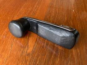 A2017600202 Mercedes-benz Genuine Window Crank Arm/cover Pad W124 W201 W123 W461 W463 A2017600202 Mercedes-benz Genuine Window Crank Arm/cover Pad W124 W201 W123 W461 W463