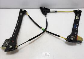 A2057204427 Mercedes-benz 2017-2023 Oem C300 A205 Front Right Passenger Door Window Regulator