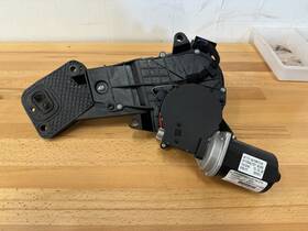 A4477603300 Mercedes-benz Motor For Right Passenger Door Metris And Vito