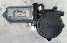 0130821326 Mercedes-benz / Bosch Oem R129 Pbtp Gf-20 Sl Front Window Motor 0130821326 Mercedes-benz / Bosch Oem R129 Pbtp Gf-20 Sl Front Window Motor