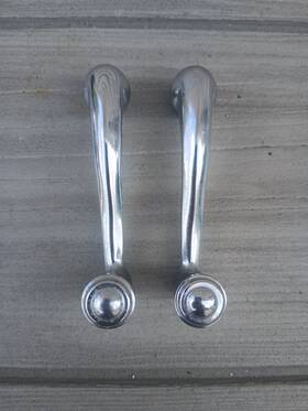 Adh5481 Mg Ah Bmc Austin Healey Mga Coupe Early Sprite Midget And Z Series Window Winder Handle Pair
