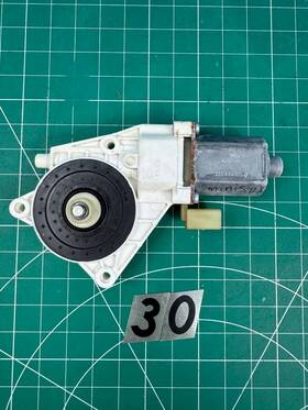 0130-822-221 Mini 2006-2013 Cooper Clubman Rear Left Driver Power Window Motor Oem