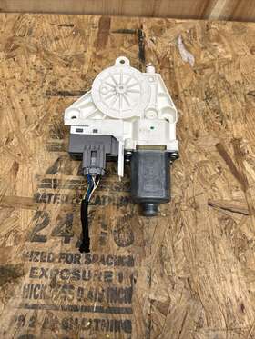 130822304 Mitsubishi 2006-2012 Eclipse Right Passenger Side Power Window Motor Tested