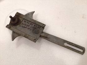 Mopar 1152968 1941 1942 1946 1947 1948 Dodge Window Regulator 4 Door Models #1152968 Oem