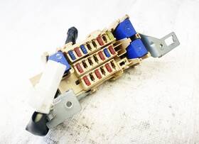 243111ha0a Nissan 2011-14 Juke 1.6 Sl Fwd A/t Inside Fuse Box Relay Junction Oem 243111ha0a Nissan 2011-14 Juke 1.6 Sl Fwd A/t Inside Fuse Box Relay Junction Oem