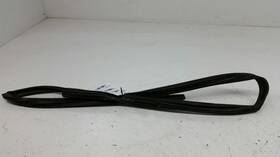 745.da1o04 Nissan 2004 Maxima Door Glass Window Seal Rubber Gasket Right Passenger Front