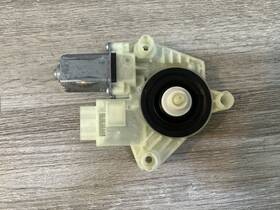 5q6.959.812.a Oem 2023-25 Vw Jetta Rear Rh Window Motor Assy Part# 5q6.959.812.a Oem 2023-25 Vw Jetta Rear Rh Window Motor Assy Part#