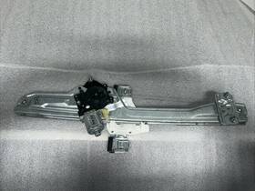Oem 98840-k22111 2014-2018 Gmc Sierra 3500 Denali Rear Left Driver Side Door Window Regulator