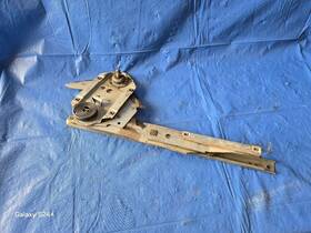 135-01007r Oldsmobile 68 69 70 71 72 Tempest Right/passenger Side Rear Manual Window Regulator Ht