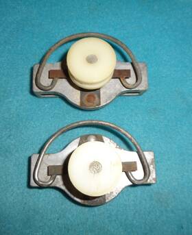 2520658 Orig Mopar Used On Various A B C-body 2-dr Hdtps / Fastbacks 1966-76 Hdtp Fastback Quarter Window Track Rollers 1-pr