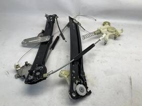 125.po1120 Porsche 19 20 Taycan Front Driver Left Door Window Regulator With Motor N