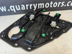 7p5839755b Porsche Cayenne 11-18 Rear Door Window Regulator And Motor Left Driver Side 7p5839755b Porsche Cayenne 11-18 Rear Door Window Regulator And Motor Left Driver Side