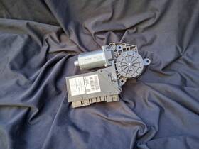 99762410105 Porsche 2005-2008 911 997 Left Power Window Motor 126279