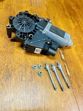 99662410105 Porsche Oem 911 996 99-04 Boxster 986 97-04 Window Motor Left Driver And Hardware