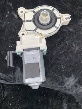 150760634 Ram 2011-2018 1500 Crew Cab Rh Passenger Rear Door Power Window Lift Motor 150760634 Ram 2011-2018 1500 Crew Cab Rh Passenger Rear Door Power Window Lift Motor
