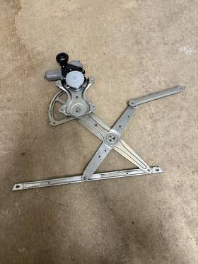 Id0017aa1200r00 Replacement For Lexus Ct200h 11-17 Front Driver Side Power Window Regulator And Motor Assembly