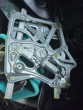 272515 Saab 1995-2003 900 9-3 Convertible Right Rear Quarter Window Regulator