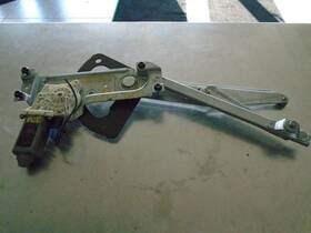 125-02019r Saturn Passenger Front Window Regulator Electric Fits 01-05 L Series 1061894