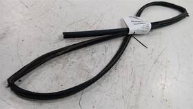 745.sc1b14 Scion Toyota Iq Door Glass Window Seal Rubber Right Passenger Front 2011 2012 2