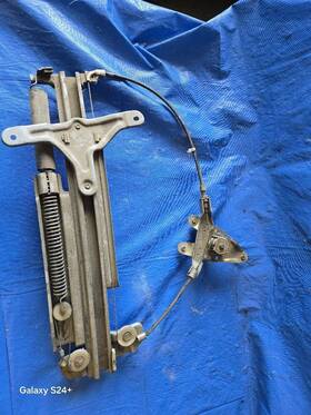 125-58317l Subaru 85 86 87 88 89 90 91 Xt Left Frt Window Regulator Manual Driver Side