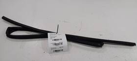 746.su1q16 Subaru Legacy Door Glass Window Seal Rubber Right Passenger Rear Back 2015 2016