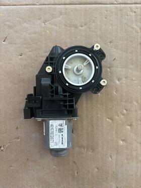 403116c Tesla Model 3 Oem Lh-rear Door Window Regulator Motor 2017-2023