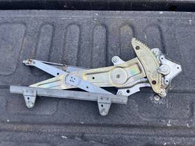 135-50388l Toyota 1997-99 Camry Left Rear Driver S Side Window Regulator Free Same Day Ship